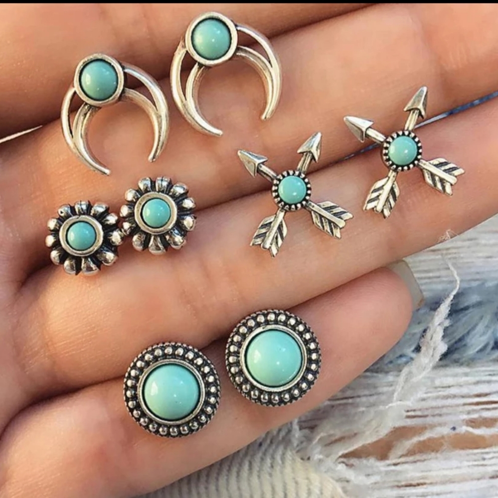 Set of Earrings